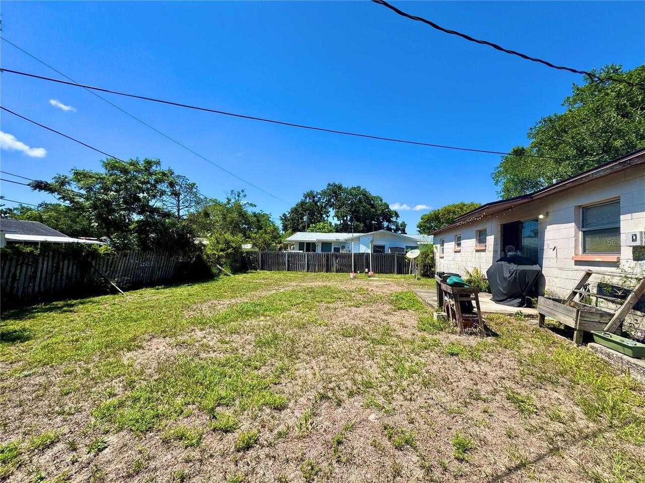 Listing Photo 11