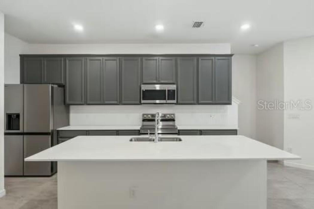 Listing Photo 7