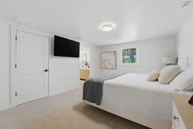 Listing Photo 17