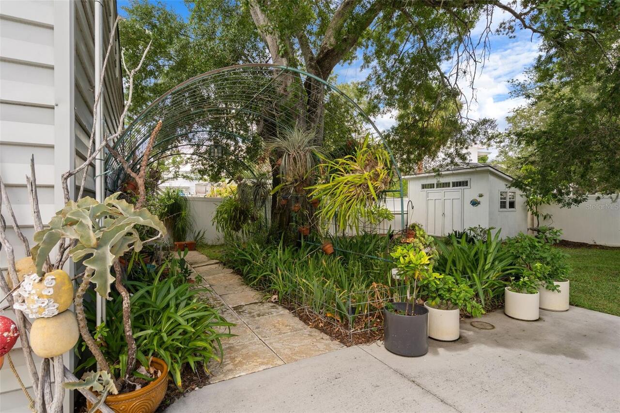 Listing Photo 25