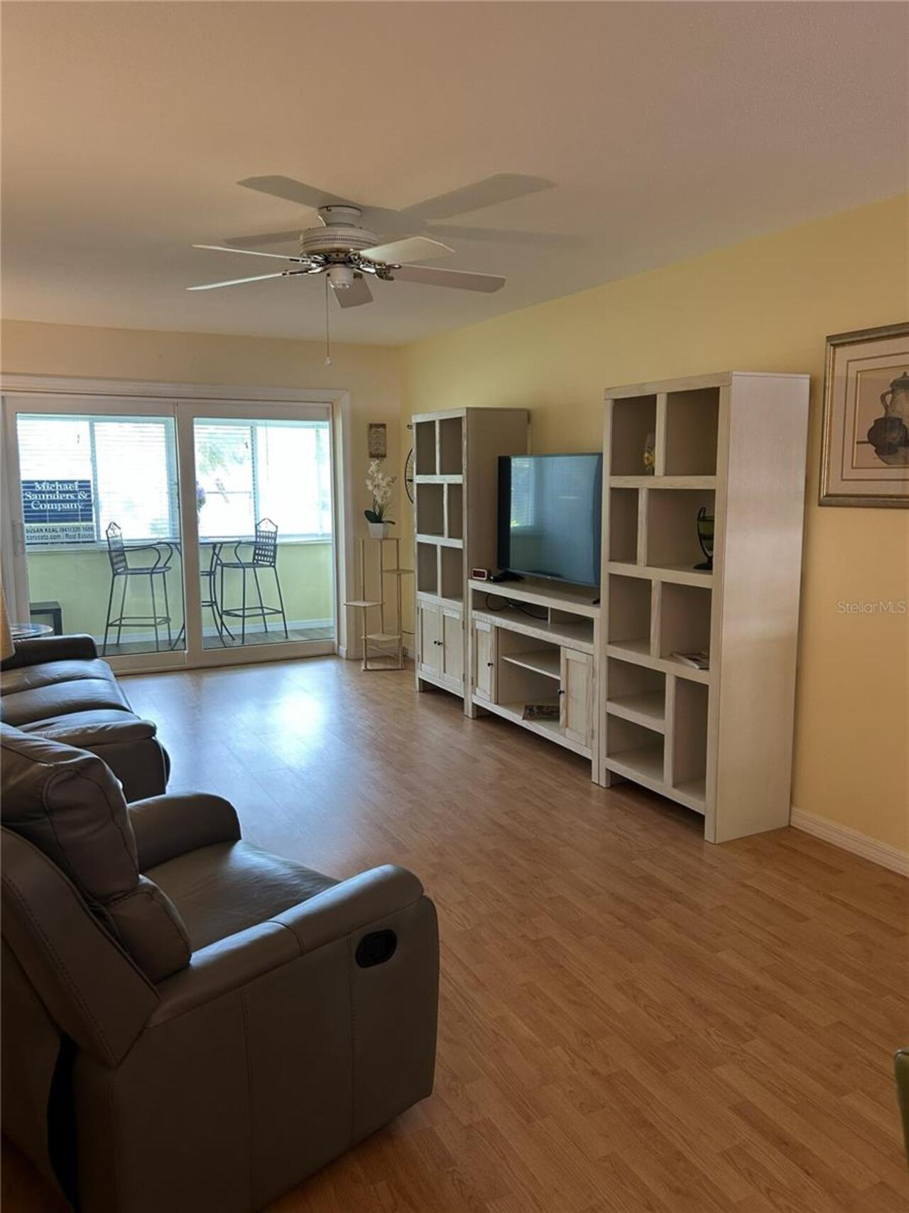 Listing Photo 11
