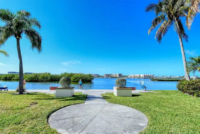 Listing Photo 23