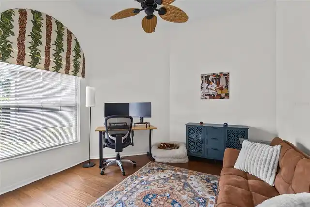 Listing Photo 16