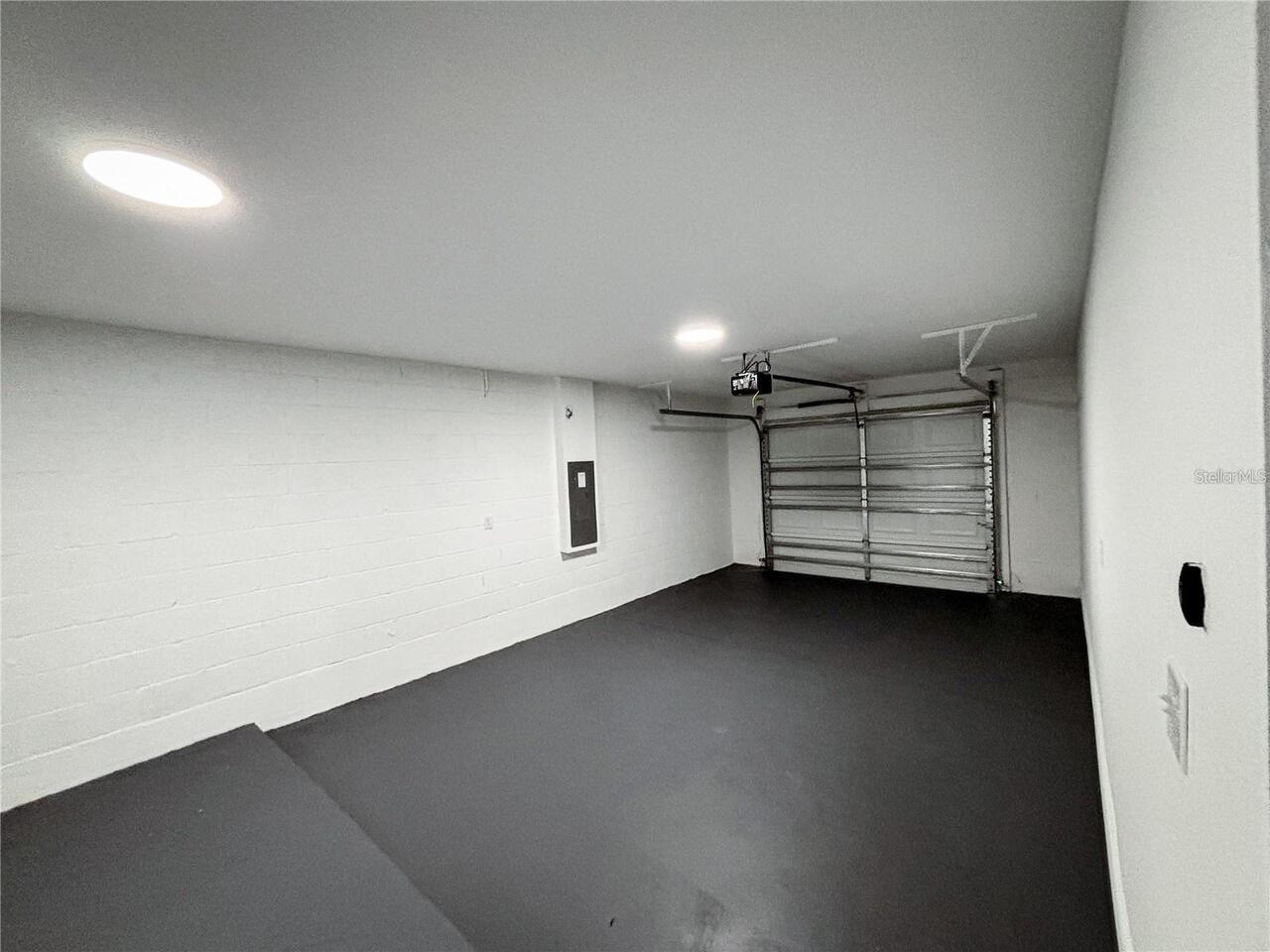 Listing Photo 8
