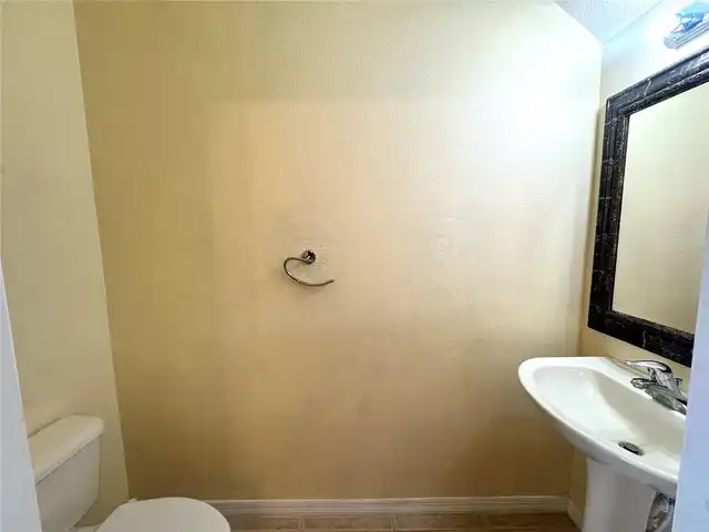 Listing Photo 6