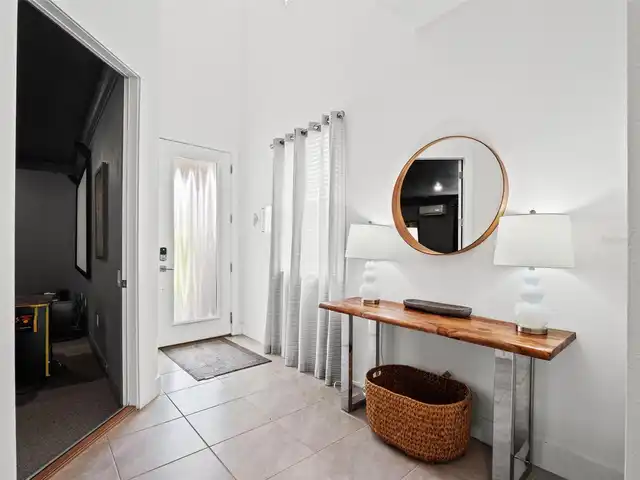 Listing Photo 6