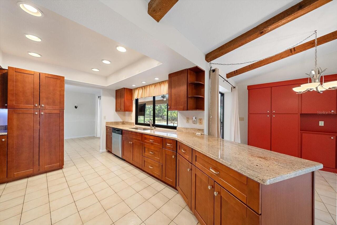 Listing Photo 15