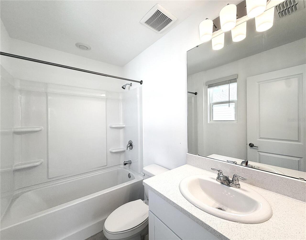 Listing Photo 11