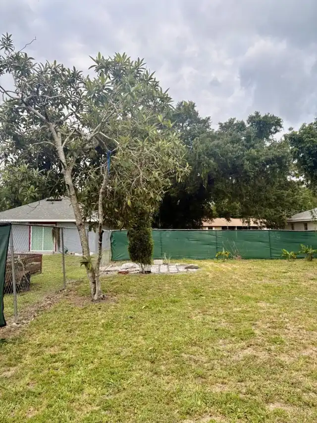 Listing Photo 11