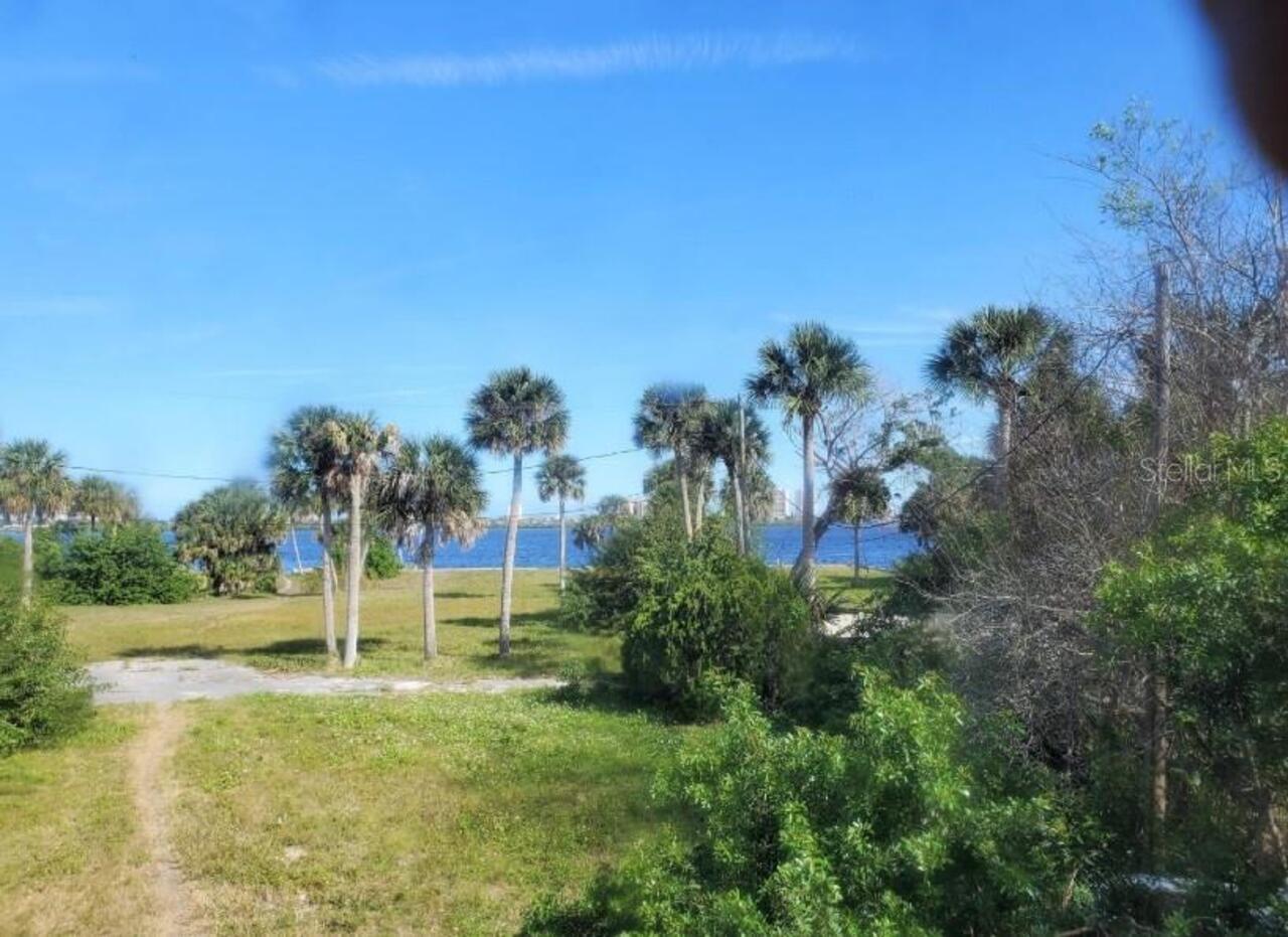 Listing Photo 14