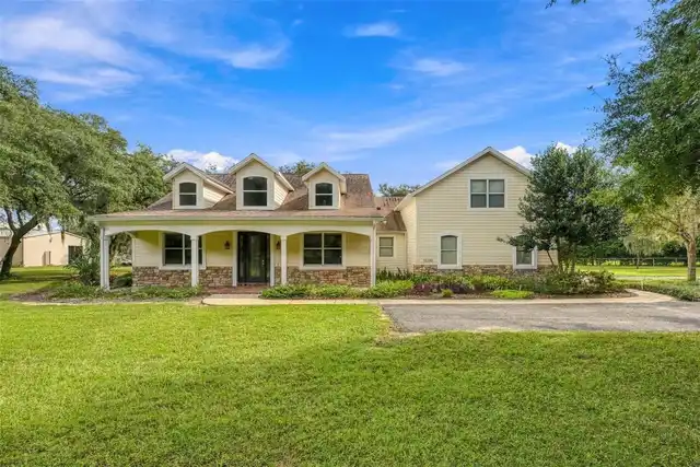 Listing Photo 10
