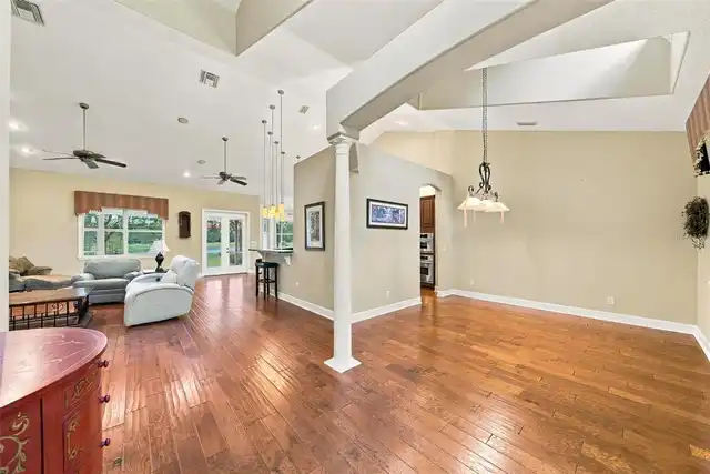 Listing Photo 22