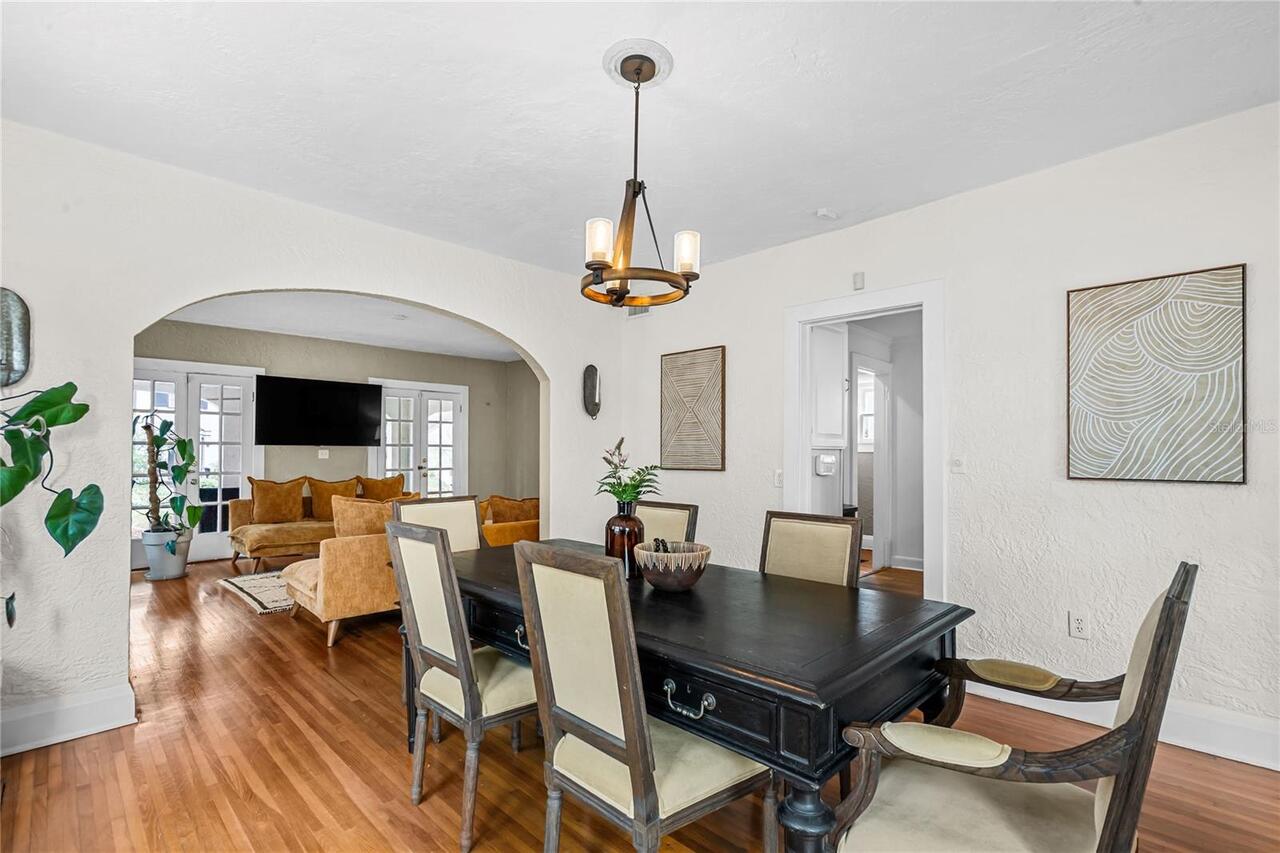 Listing Photo 11