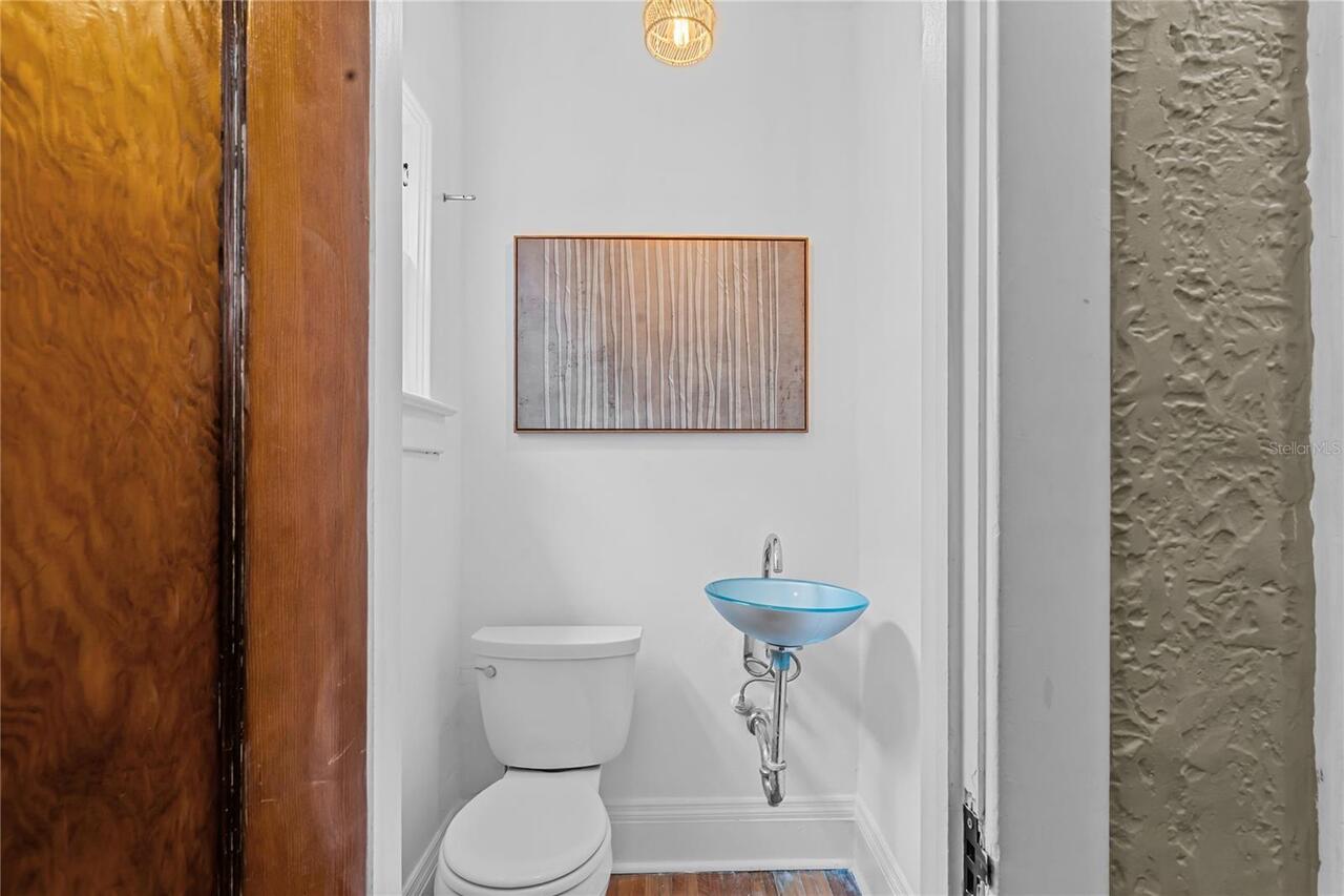 Listing Photo 12