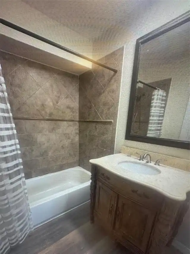 Listing Photo 24