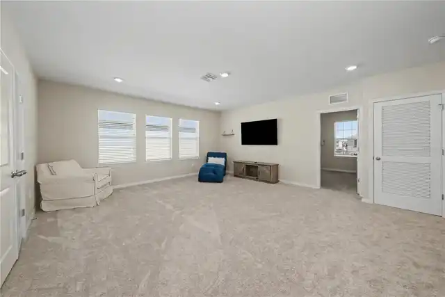 Listing Photo 23