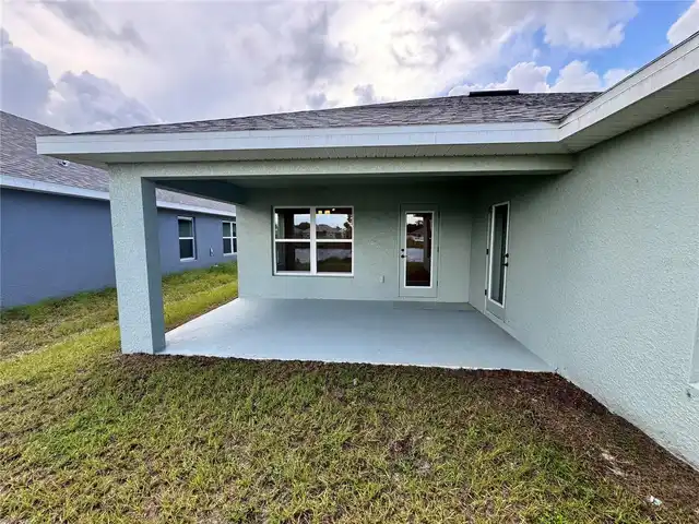 Listing Photo 11