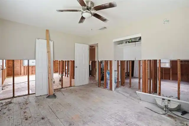 Listing Photo 9