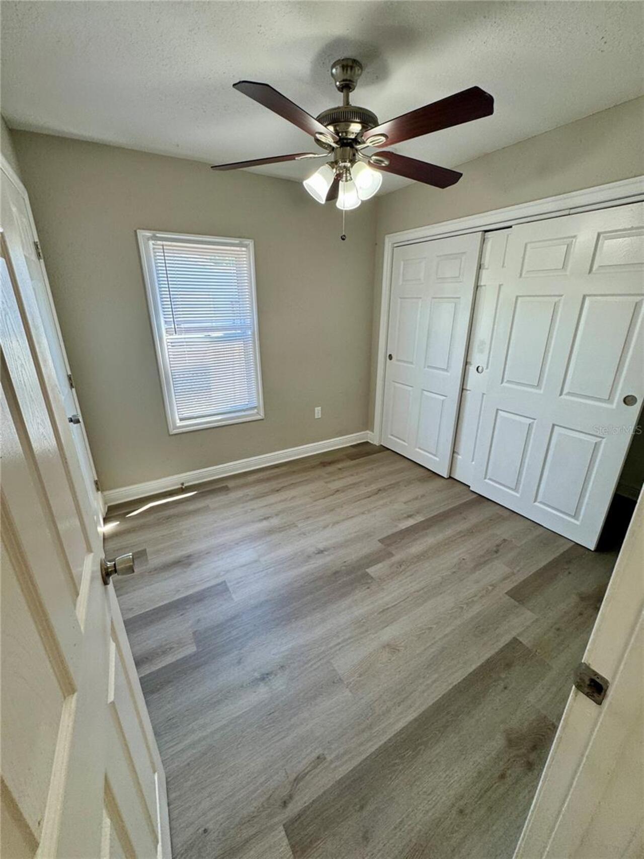 Listing Photo 14