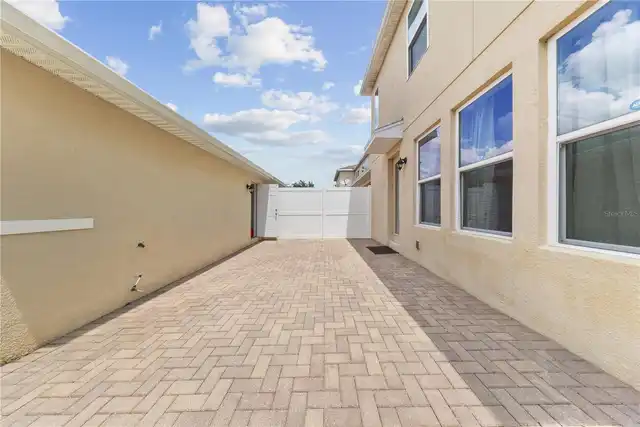 Listing Photo 17