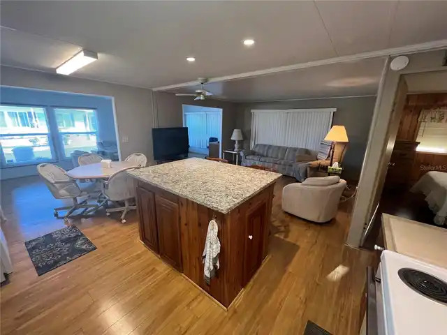 Listing Photo 13