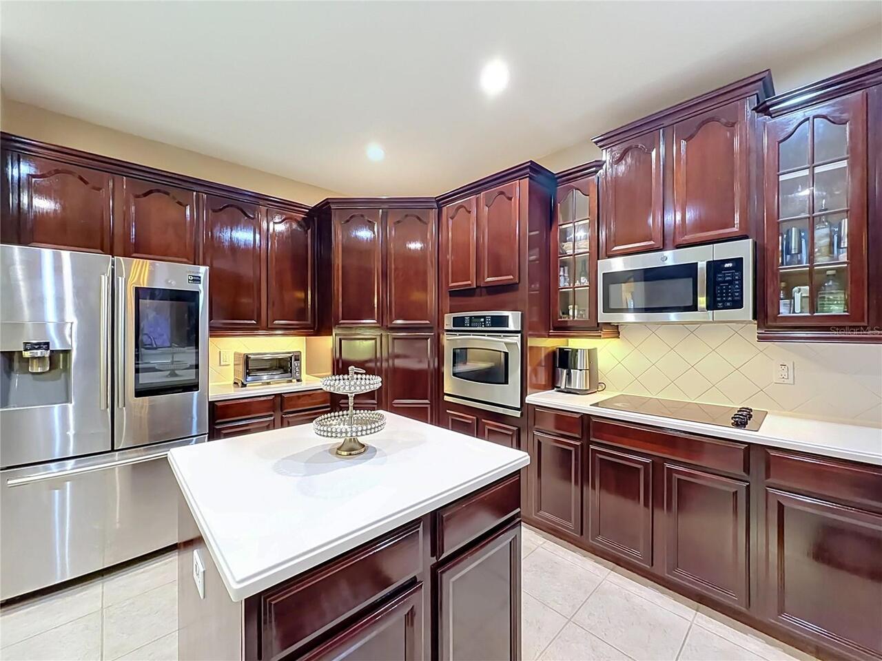 Listing Photo 8