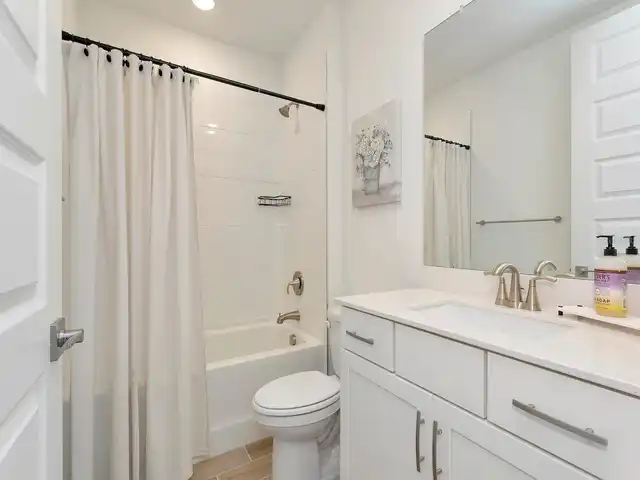 Listing Photo 7