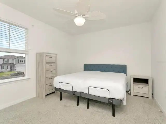 Listing Photo 18
