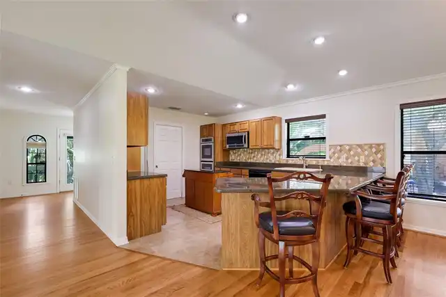 Listing Photo 15