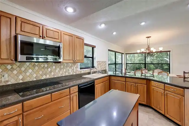 Listing Photo 18