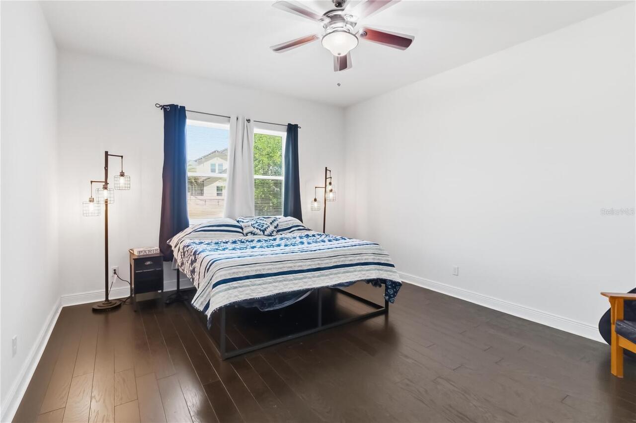 Listing Photo 16