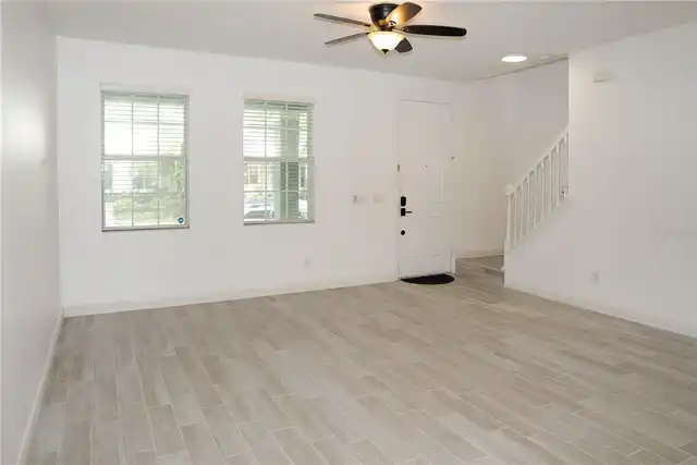 Listing Photo 9