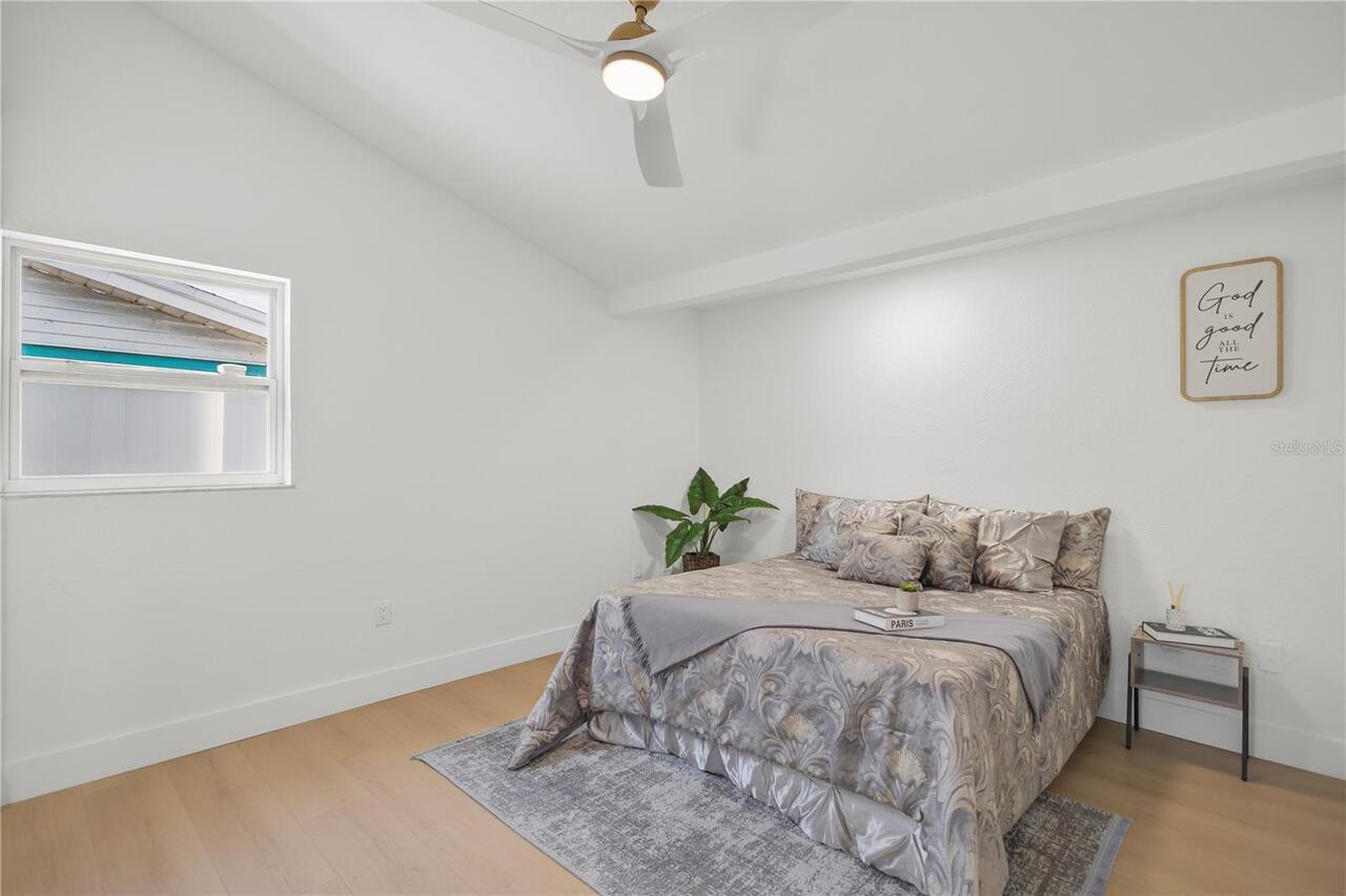 Listing Photo 7