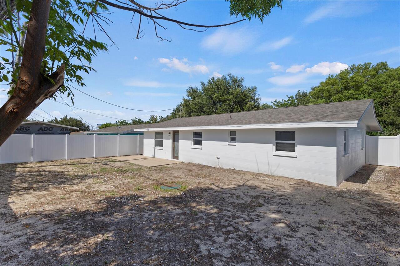 Listing Photo 15