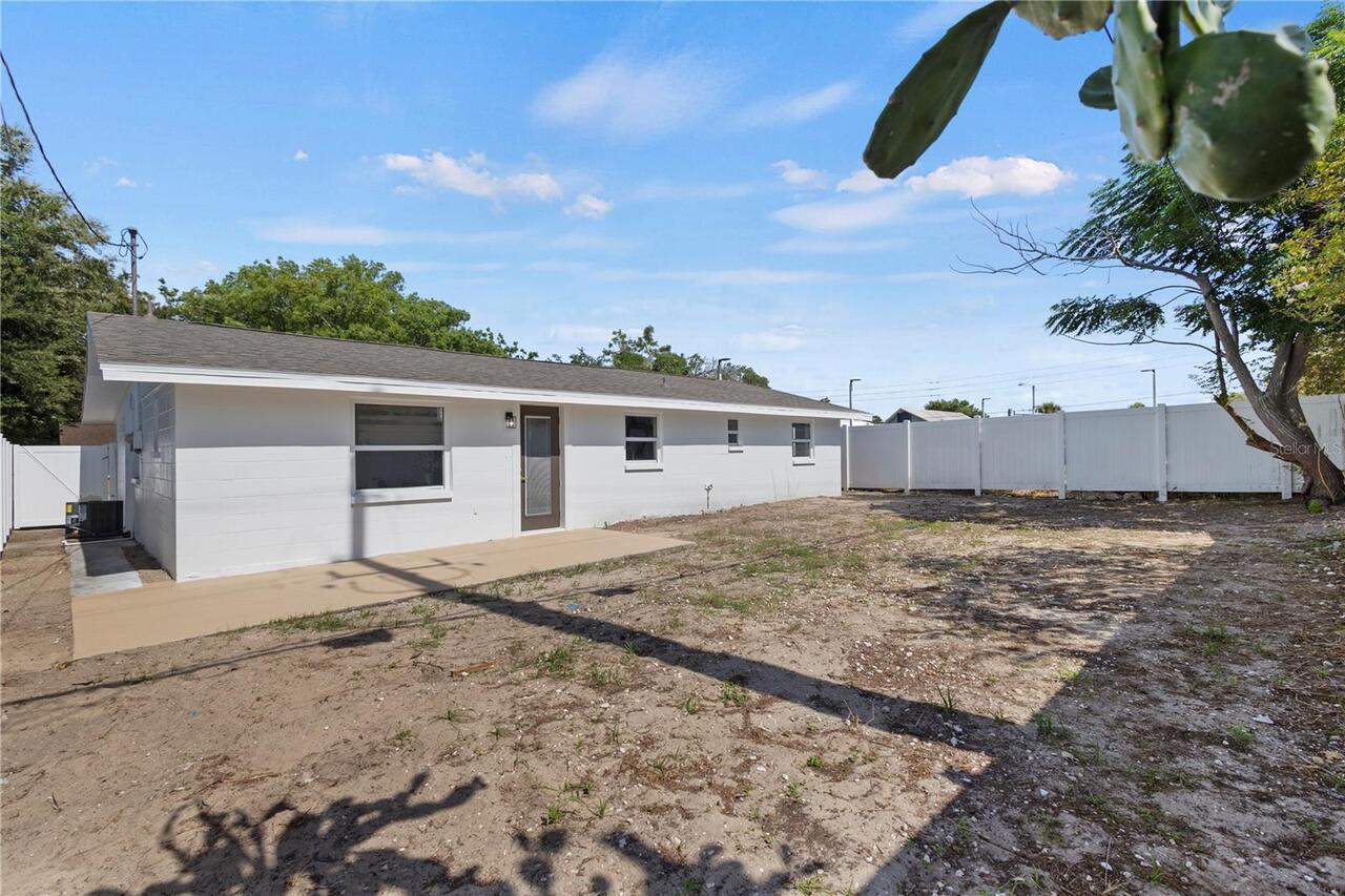 Listing Photo 16