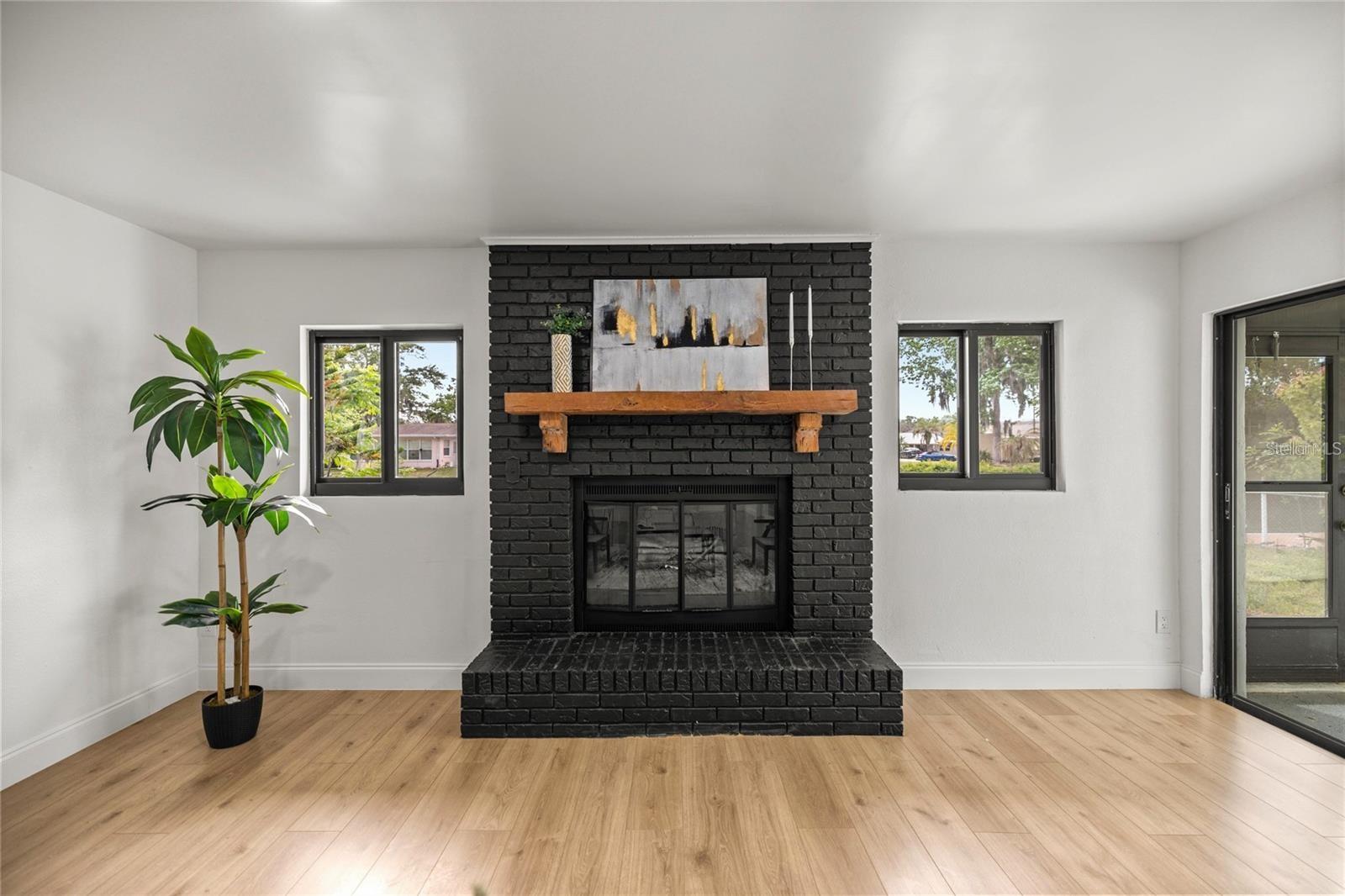 Listing Photo 10