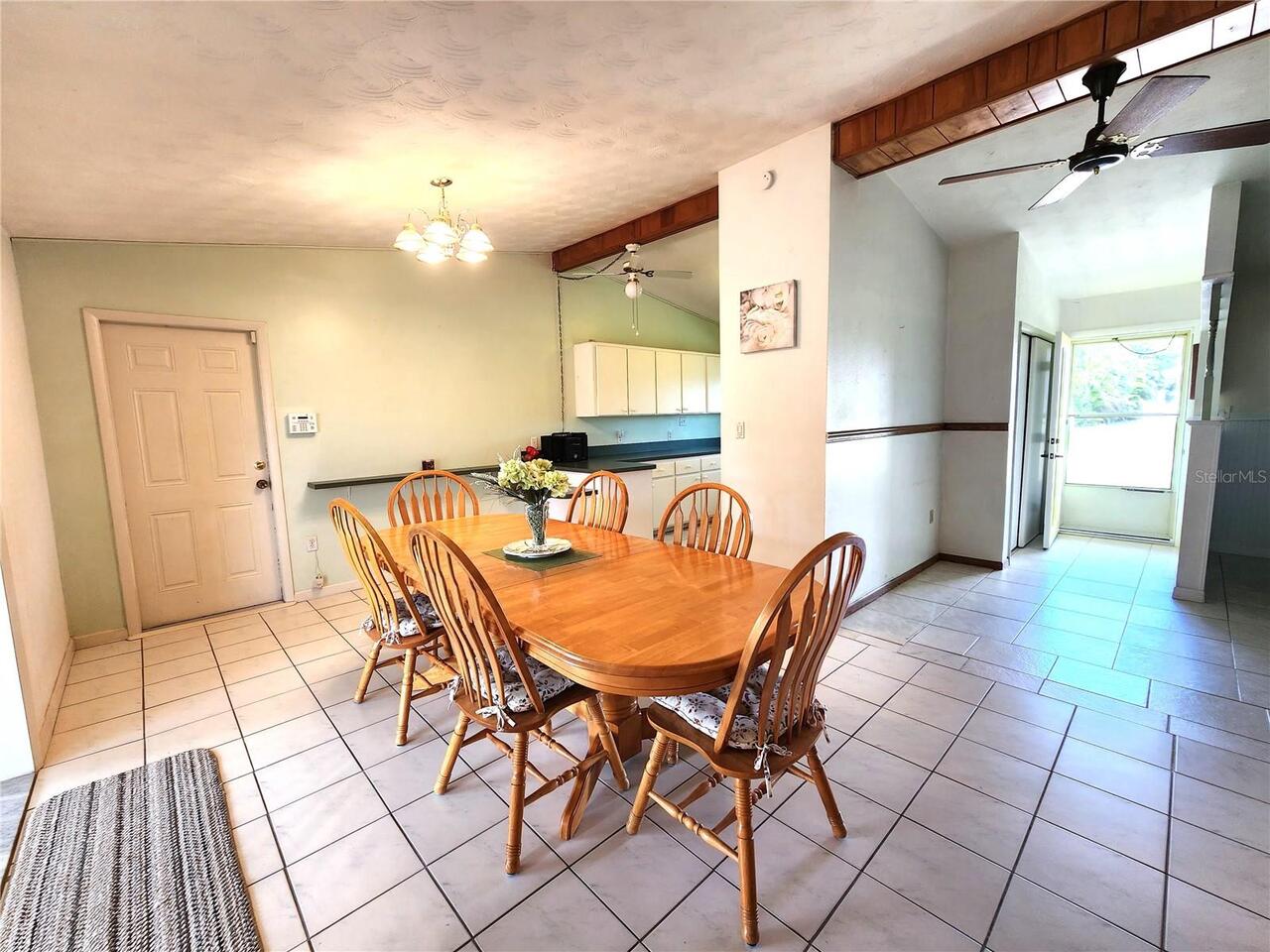 Listing Photo 17