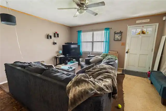 Listing Photo 6