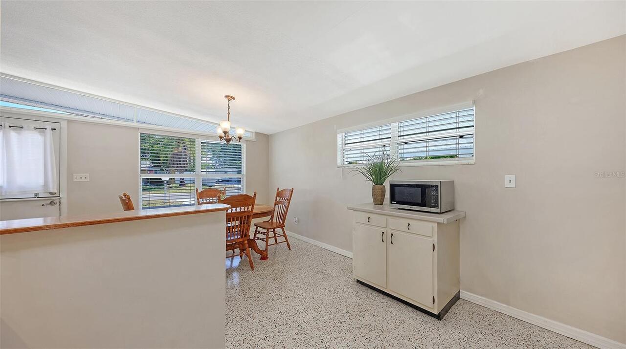 Listing Photo 17