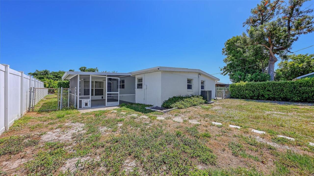 Listing Photo 32
