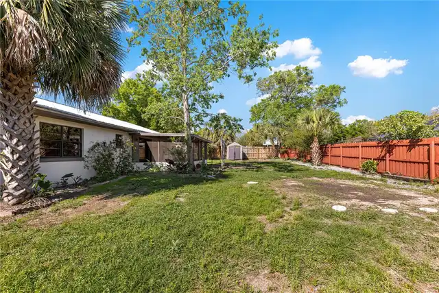 Listing Photo 7