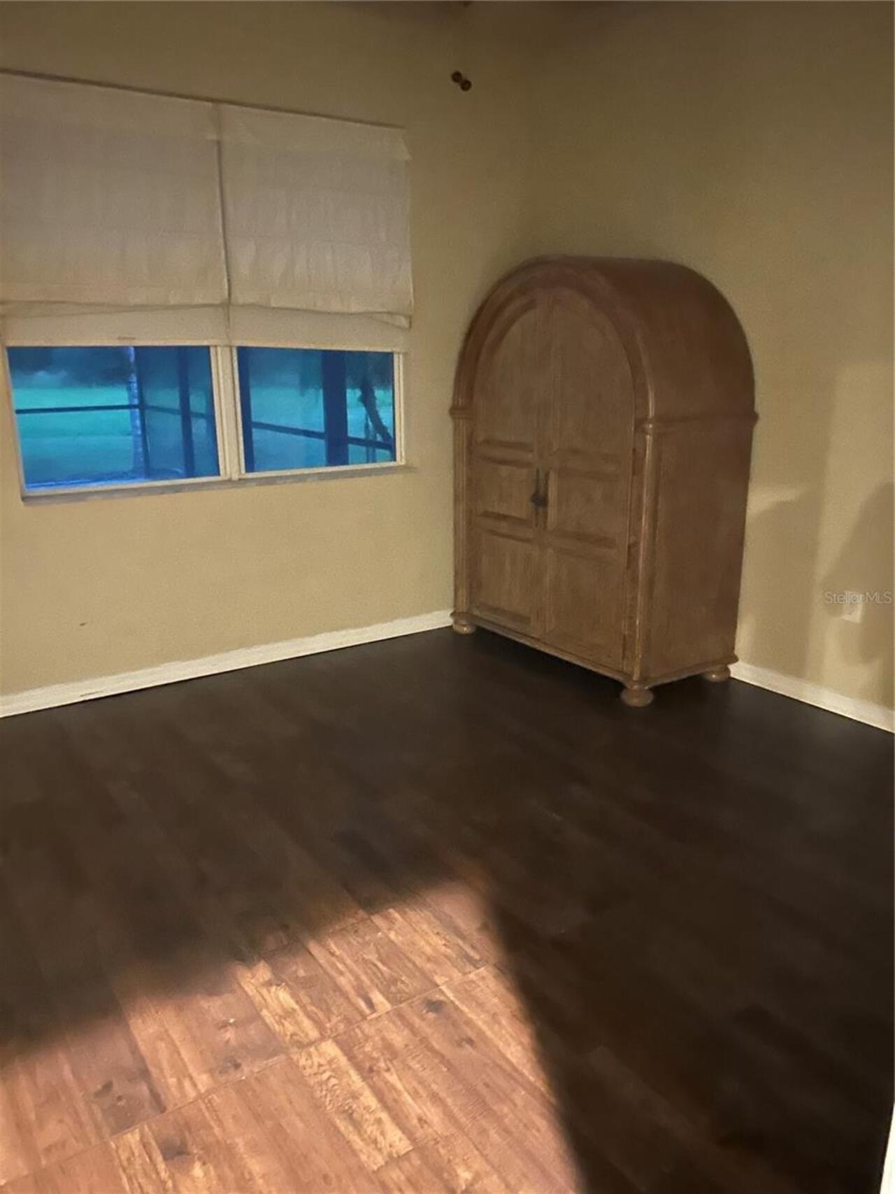 Listing Photo 16