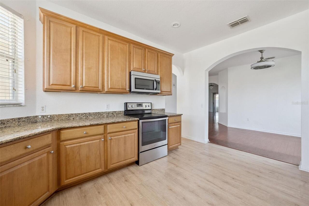 Listing Photo 11