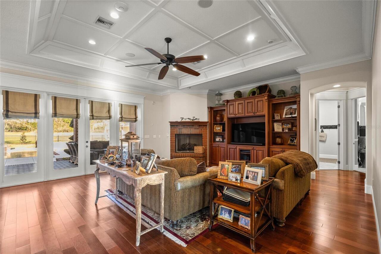 Listing Photo 17