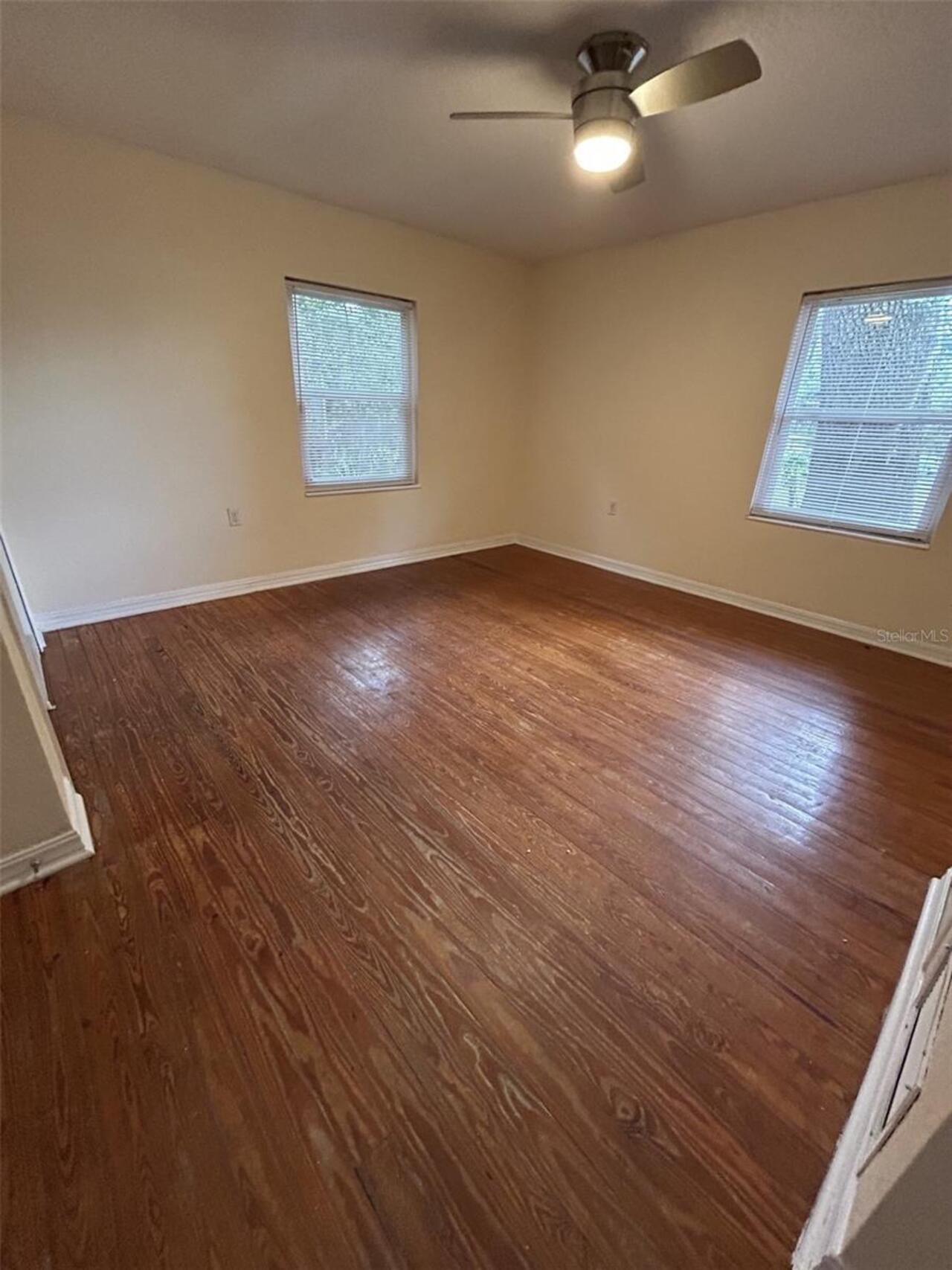 Listing Photo 8
