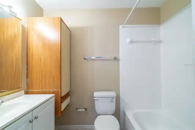 Listing Photo 19