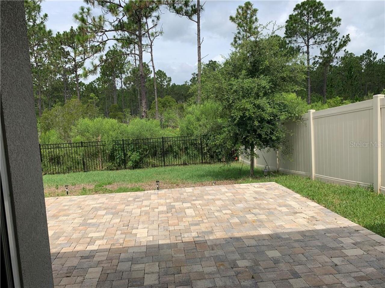 Listing Photo 17