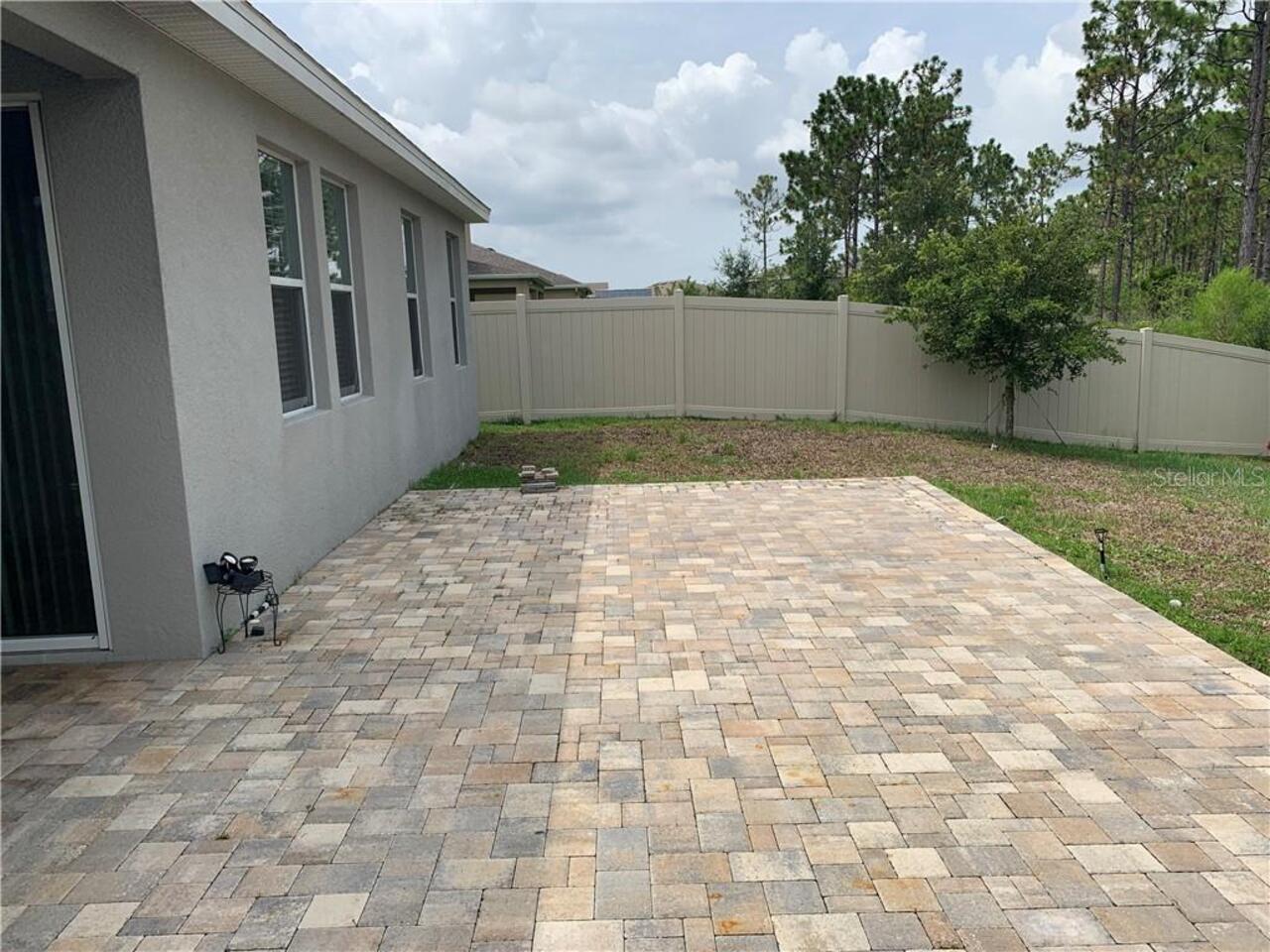 Listing Photo 18