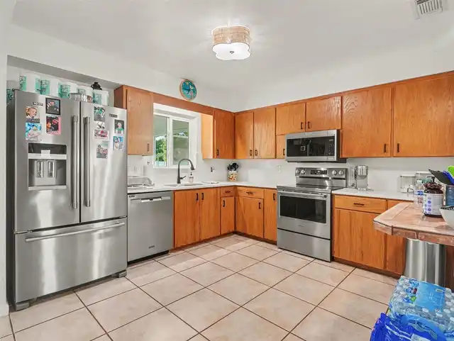 Listing Photo 23