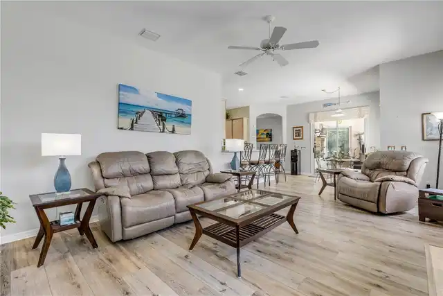 Listing Photo 23